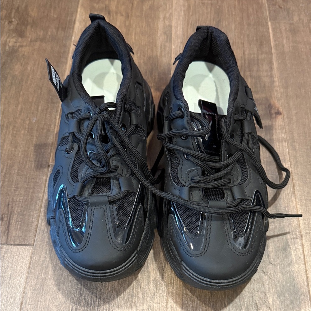 Womens Black Sneakers